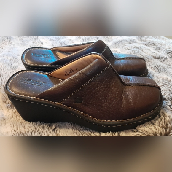 BOC Born Concept Women Brown Leather Slip On Mule Clog Shoe Size M8 - Picture 2 of 4